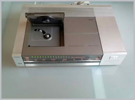 Photo of Vintage 80s CD Player (Oxford OX2) #2