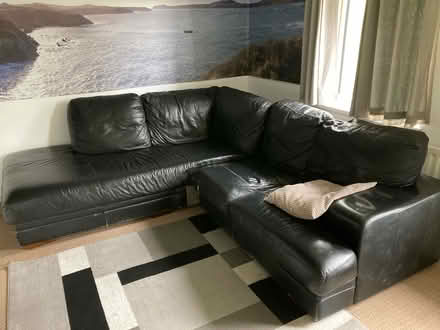Photo of free L shaped sofa (Parkwood Rainham ME8) #1