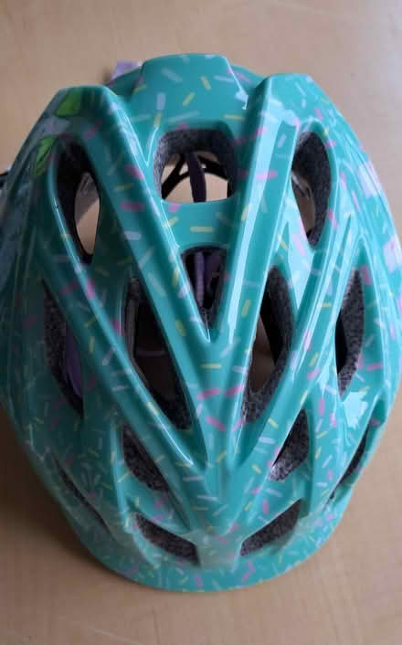 Photo of free XS kids bike helmet (OX14 off Colwell Drive) #1