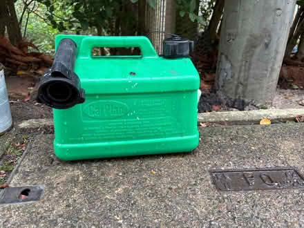 Photo of free Petrol container (Roehampton SW15) #1