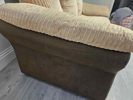 Photo of free sofa - 3 seater - collection (Croydon CR0) #4