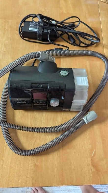 Photo of free CPAP machine (Magnolia) #4