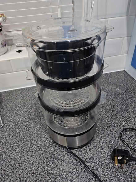 Photo of free Vegetable steamer and hot plate (Brinnington Stockport SK5) #3