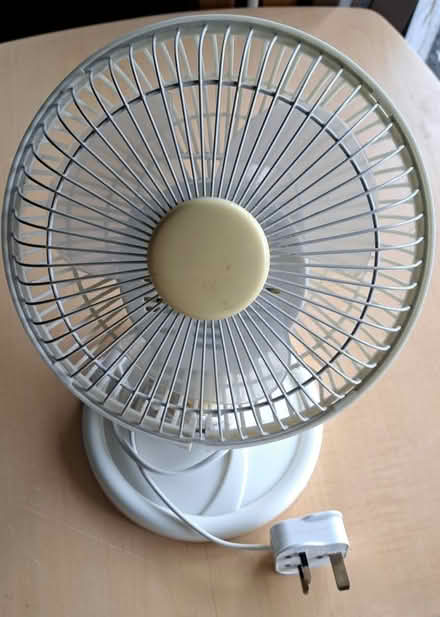 Photo of free Fan (OX14 off Colwell Drive) #1