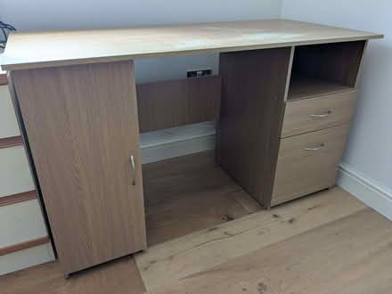 Photo of free Desk (Charlton Kings GL53) #1