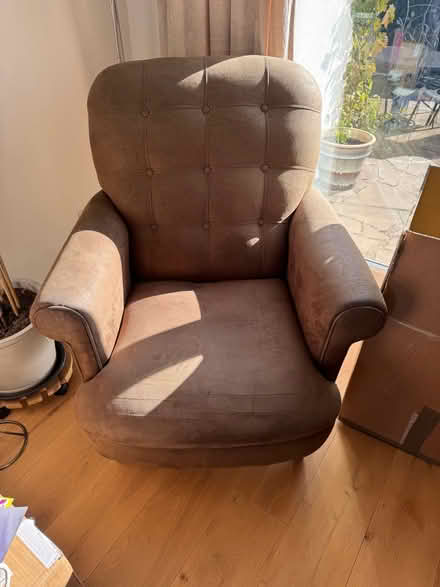 Photo of free Three piece suite (Wickford SS12) #1
