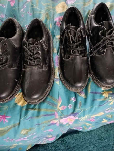 Photo of free Heavy duty work shoes (Mansbridge SO18) #2