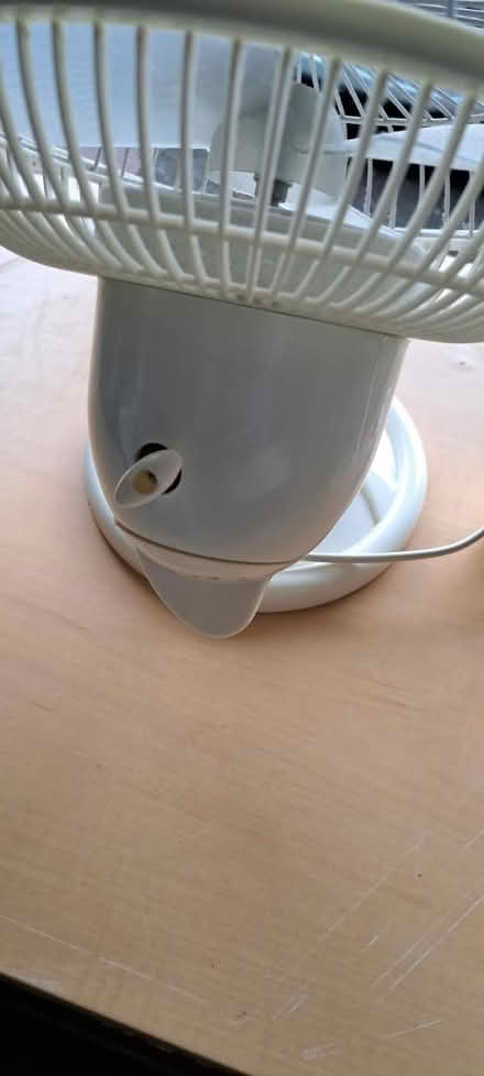 Photo of free Fan (OX14 off Colwell Drive) #2
