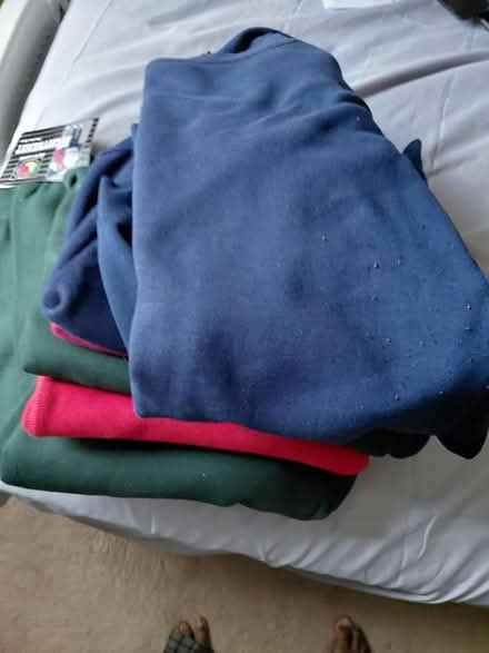 Photo of free 7 New sweat shirts (Newport News) #1