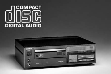 Photo of Vintage 80s CD Player (Oxford OX2) #1