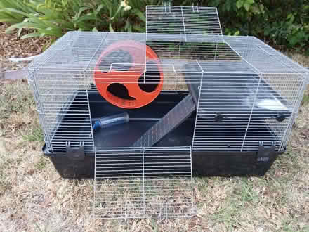 Photo of free Prevue Small Animal Home #528 (Walnut Creek) #2