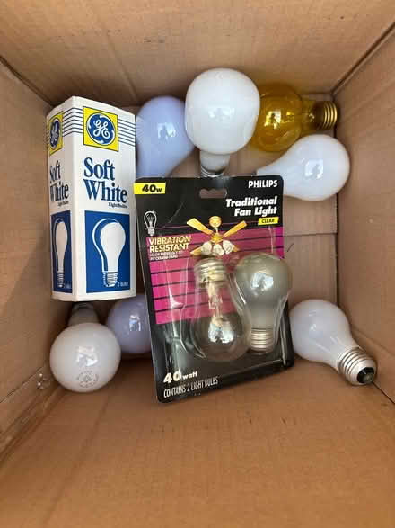 Photo of free assorted incandescent bulbs (Arlington Center) #1