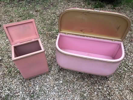 Photo of free Pink woven ottoman and laundry basket (Dean Court OX2) #2