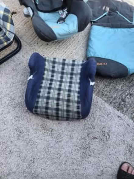 Photo of free Complete set of car seats (CT15) #2