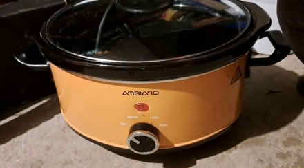 Photo of free Slow cooker (OX14 off Colwell Drive) #1