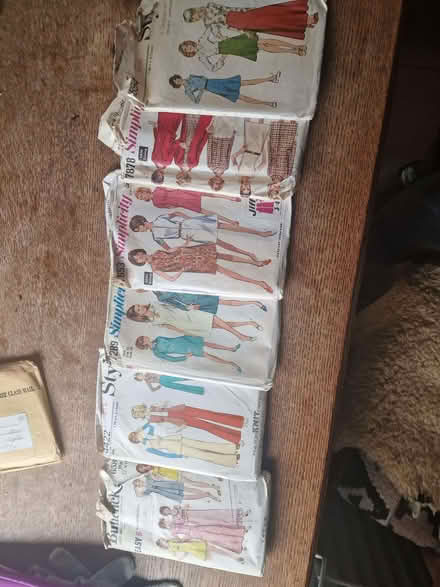 Photo of free Various Sewing Patterns (Inchbrook GL6) #3