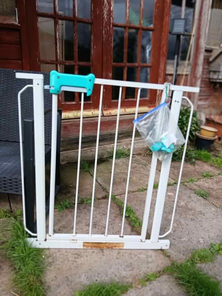 Photo of free Saftey Gate (Steventon SY8) #1