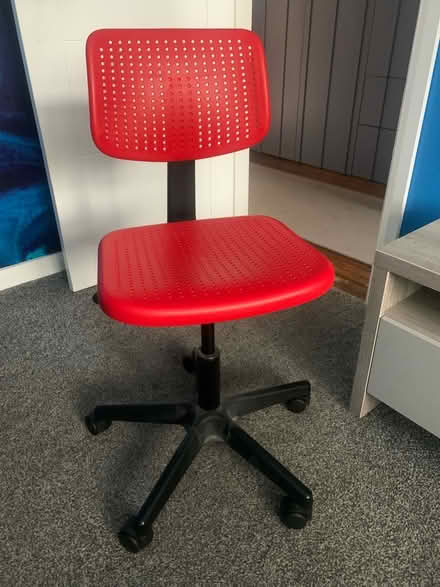 Photo of free desk chair (Churchdown GL3) #1