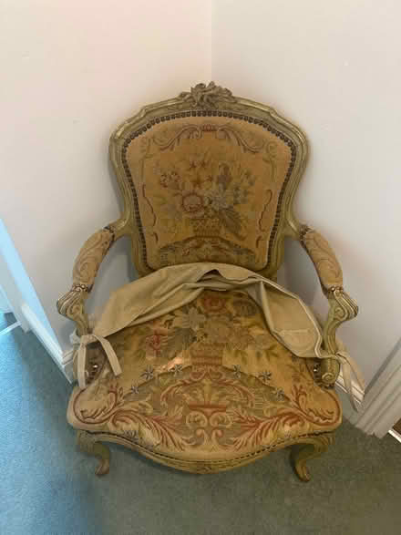 Photo of free Antique Chair (W8 (Kensington)) #2