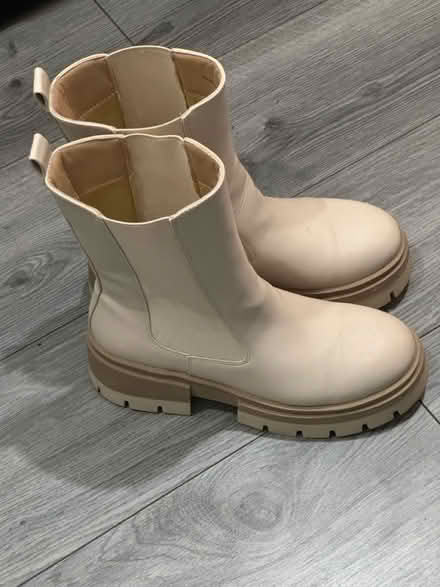 Photo of free Leather Women’s boots (NG8 Strelley) #3