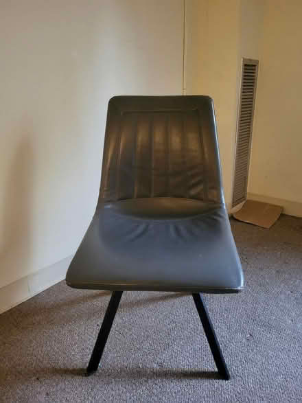 Photo of free short desk chair, one scratch (Near Downtown Ypsilanti) #1