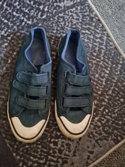 Photo of free Blue pumps size 6 (NG15) #1