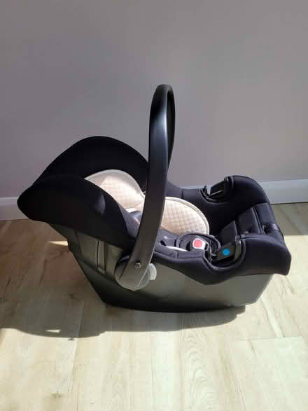 Photo of free Baby car seat (Cliddesden RG25) #1