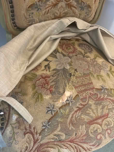 Photo of free Antique Chair (W8 (Kensington)) #3