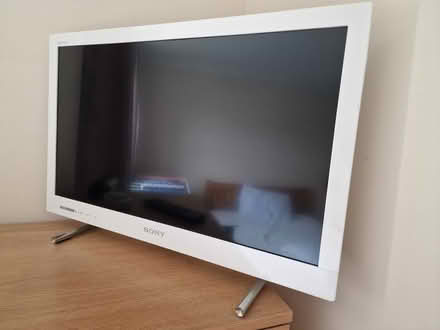 Photo of free Sony Bravia EX32 TV (St Ann's Wells Gardens area BN3) #1