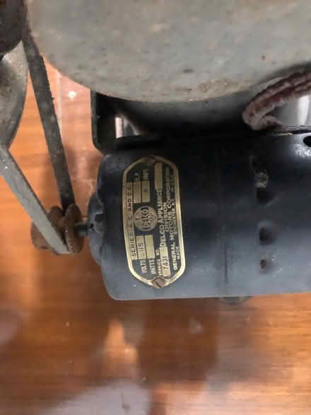 Photo of free Antique Singer sewing machine/table (Frederick, MD) #2