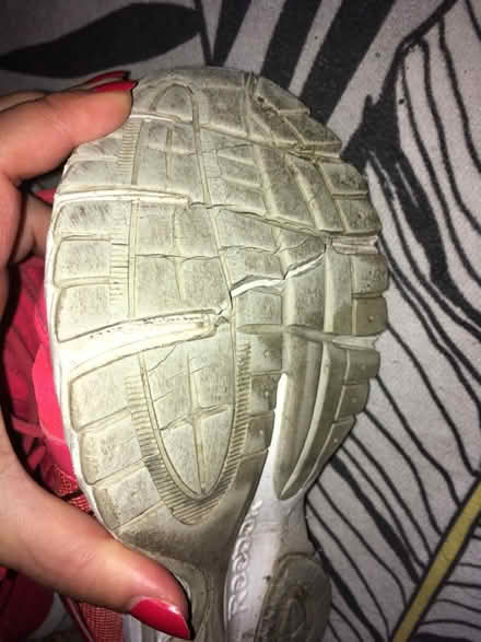 Photo of free Reebok trainers (Greenwich MV, SE10) #3