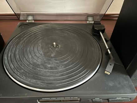 Photo of free Sony turntable and speakers (Tolworth KT6) #3