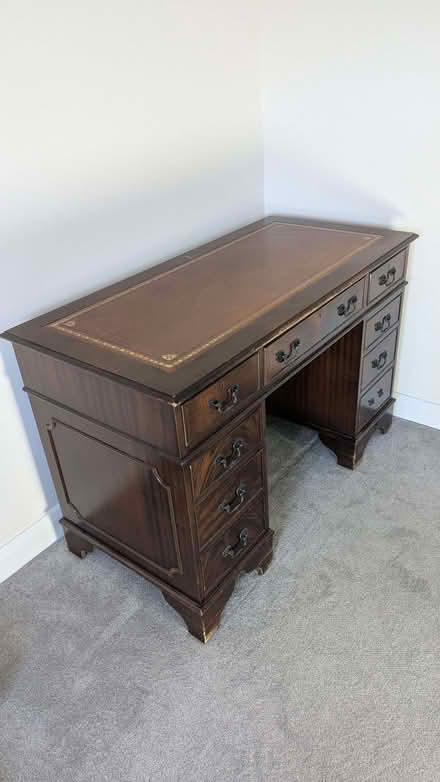 Photo of free Wooden Desk with drawers (Ullesthorpe LE17) #1