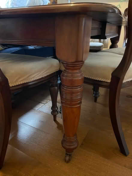 Photo of free VINTAGE mahogany table (BR2) #2