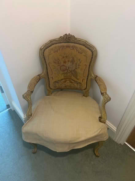 Photo of free Antique Chair (W8 (Kensington)) #1