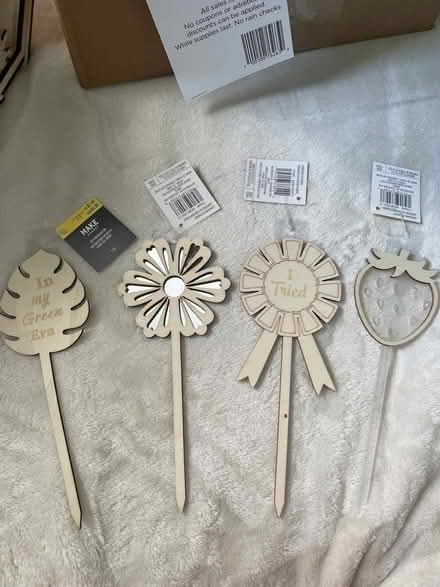 Photo of free Wood decor (Wilmington De) #1