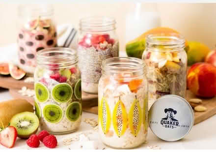 Photo of Quaker Oats jar: kiwi pattern (Hampden Park BN22) #2