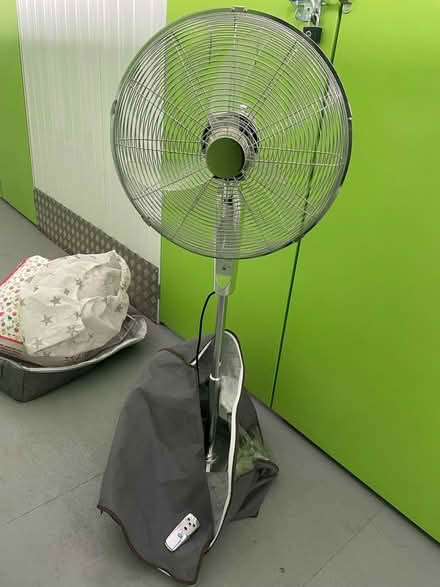 Photo of free Silver floor standing fan (Leytonstone E11) #1