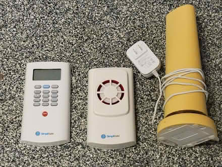 Photo of free SimpliSafe home alarm system (oakland hills) #1