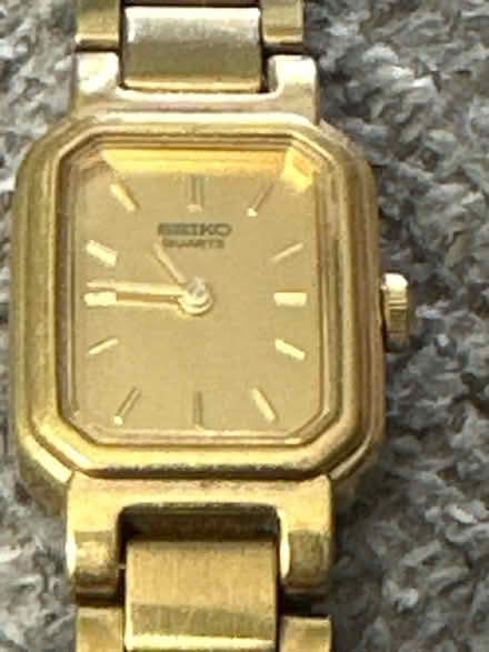 Photo of free Women’s Seiko quartz watch (Prospect Park) #1