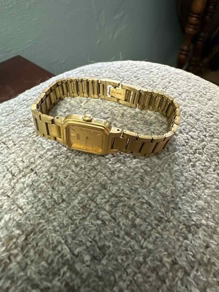 Photo of free Women’s Seiko quartz watch (Prospect Park) #3