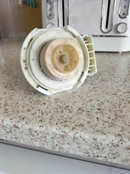 Photo of free Hotpoint DishwasherFree Scrap Metal (Waterlooville PO7) #3