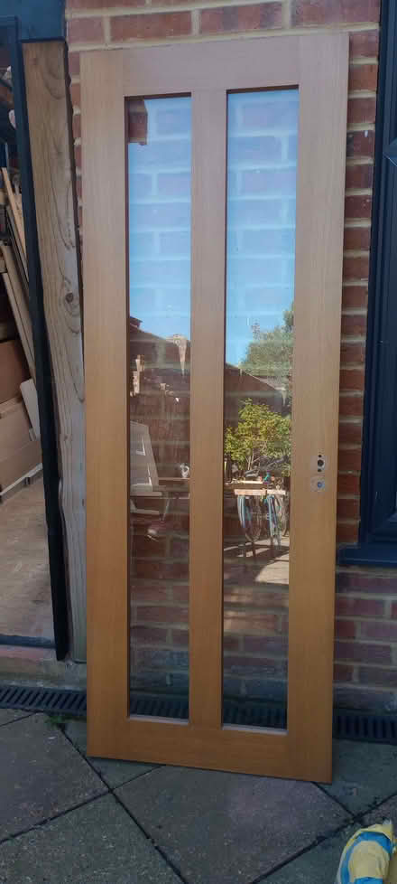 Photo of free Door - solid wood oak vaneer (Saint George's CO2) #1