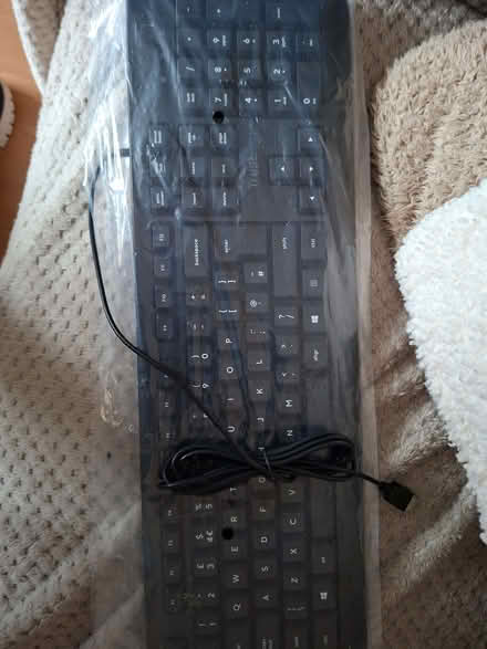 Photo of free Computor Keyboard (Sainsburys GL52) #1