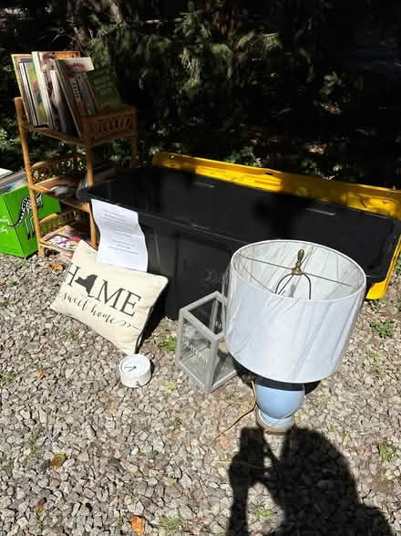Photo of free Lamp and home decor (Ossining) #1