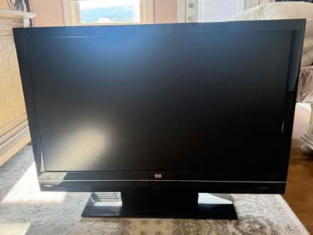 Photo of free HP High Definition LCD TV (Harmony Manor Dr) #1