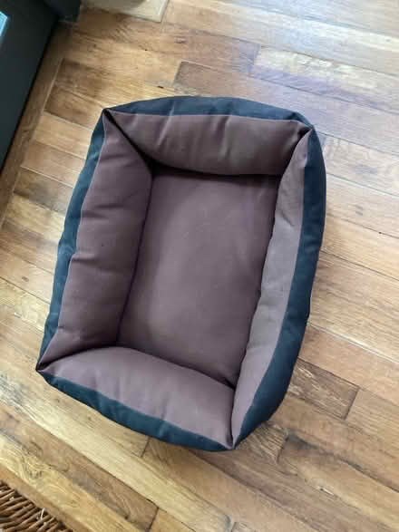 Photo of free Cat (or small dog) bed (Panshanger AL7) #1