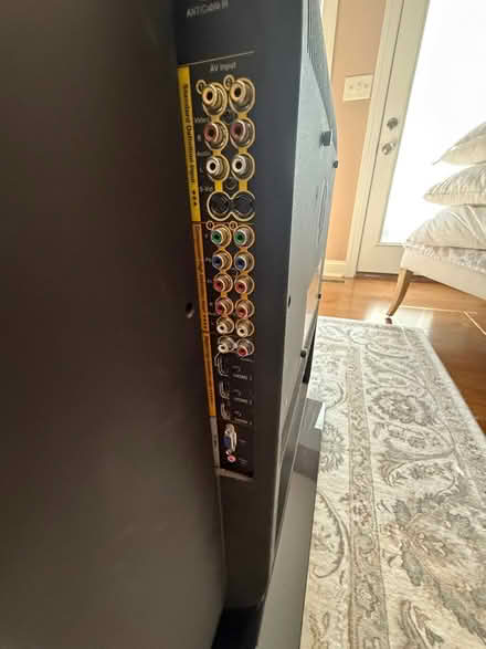 Photo of free HP High Definition LCD TV (Harmony Manor Dr) #2