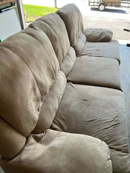 Photo of free 2 Piece Sofa Set (Eldersburg) #2