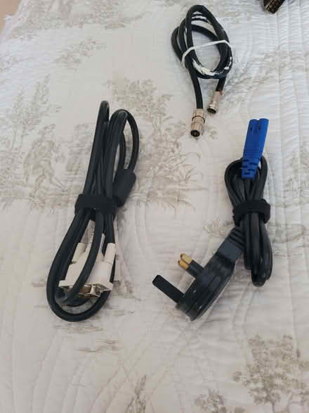 Photo of free Assorted TV And Computer Cables (Grange-over-Sands LA11) #4
